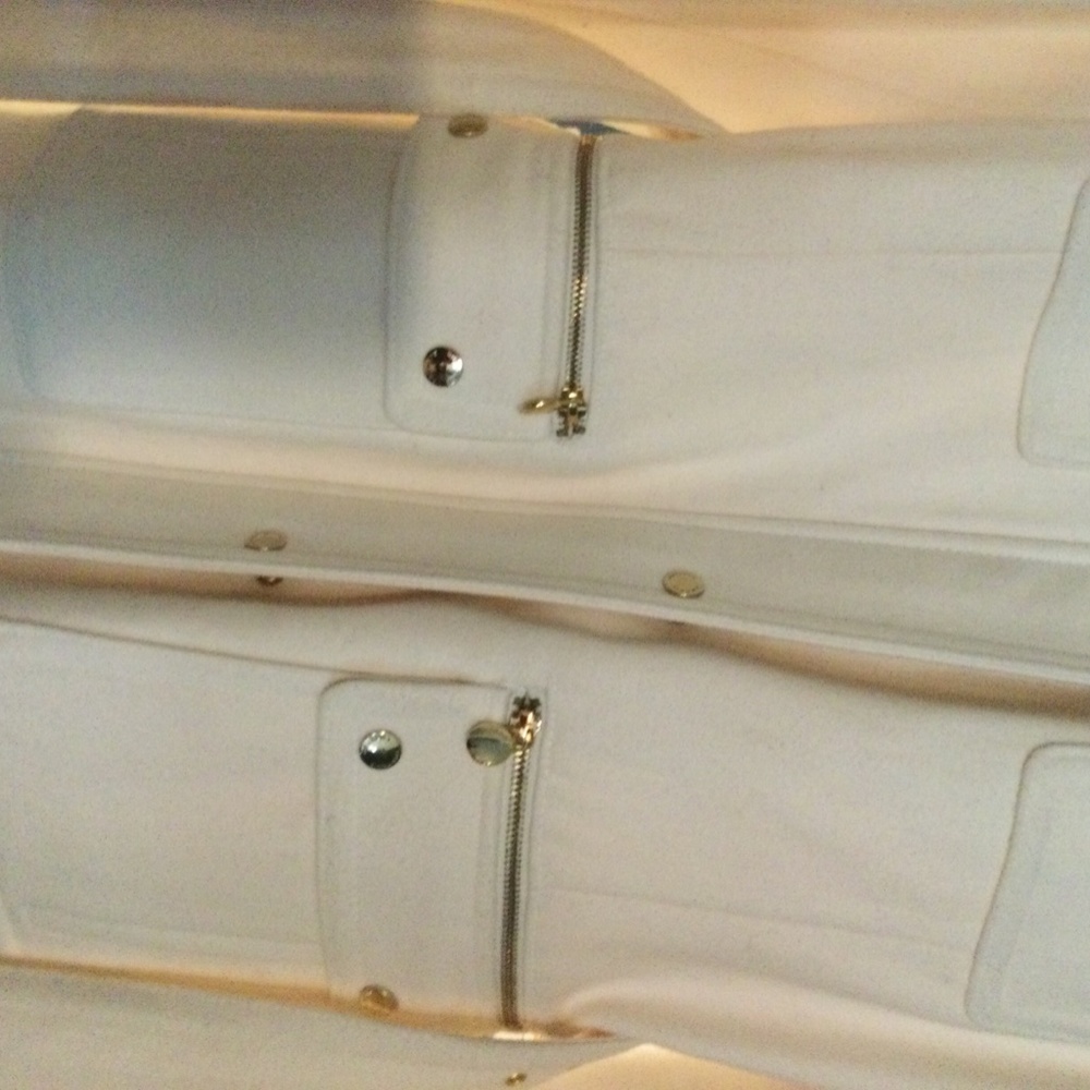 Winter Coat - image 3